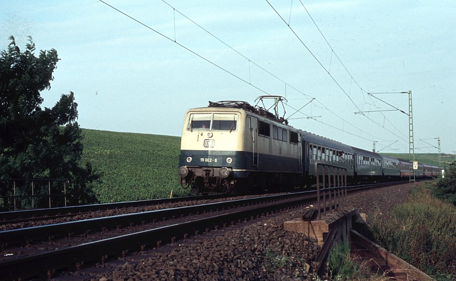 D 210 08-07-1982